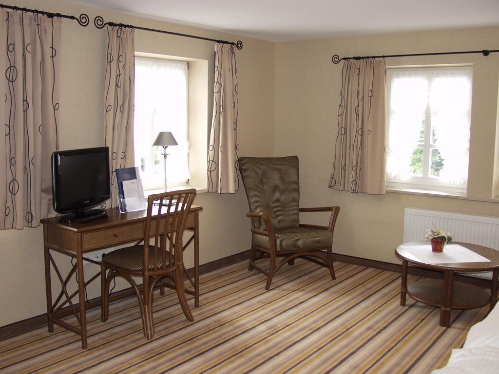 Gaestehaus Dorf-Alm Willingen  Phòng bức ảnh