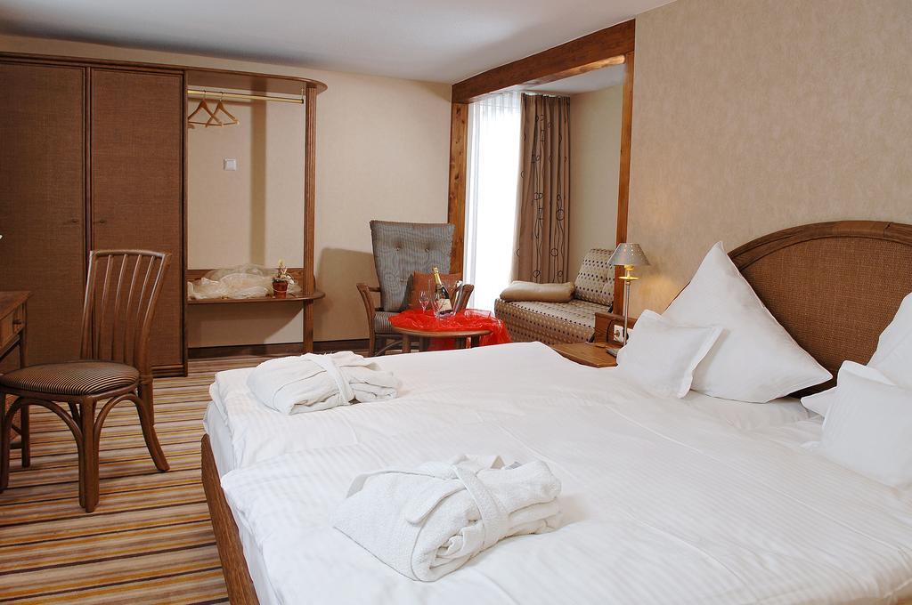 Gaestehaus Dorf-Alm Willingen  Phòng bức ảnh